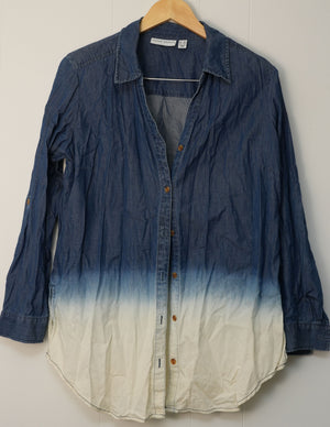 Susan Graver Button Front Shirt Womens Medium Petite Blue Ombre Dip Dye Roll Tab