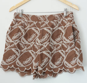 Rareraw Shorts Women Large Brown Embroidered Scallop Hem Lined Pockets