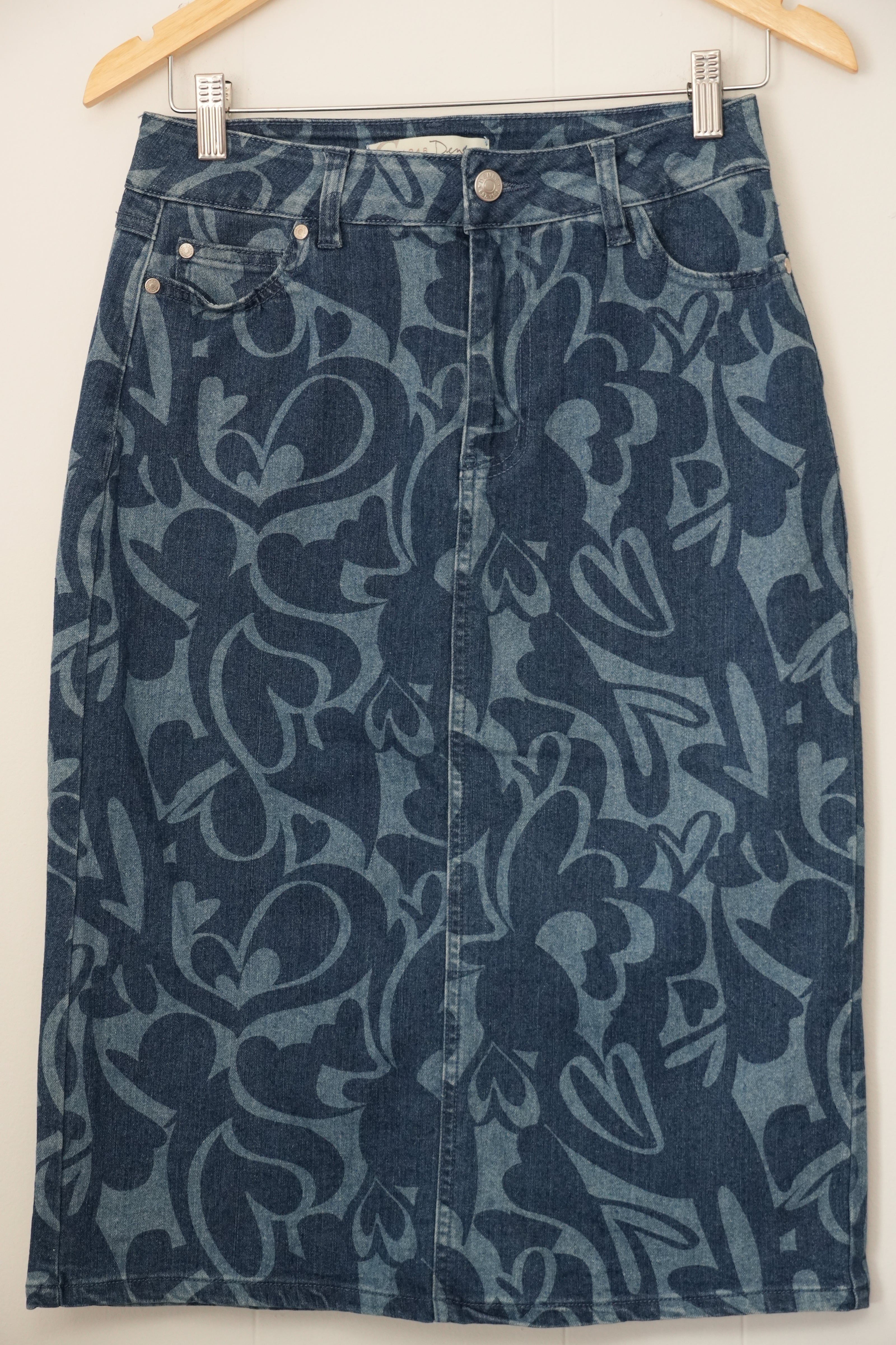 Cato Est. 1946 Denim Midi Skirt Women Size 2 Blue Heart Swirl Print Pencil Skirt