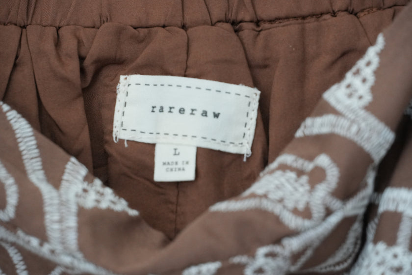 Rareraw Shorts Women Large Brown Embroidered Scallop Hem Lined Pockets