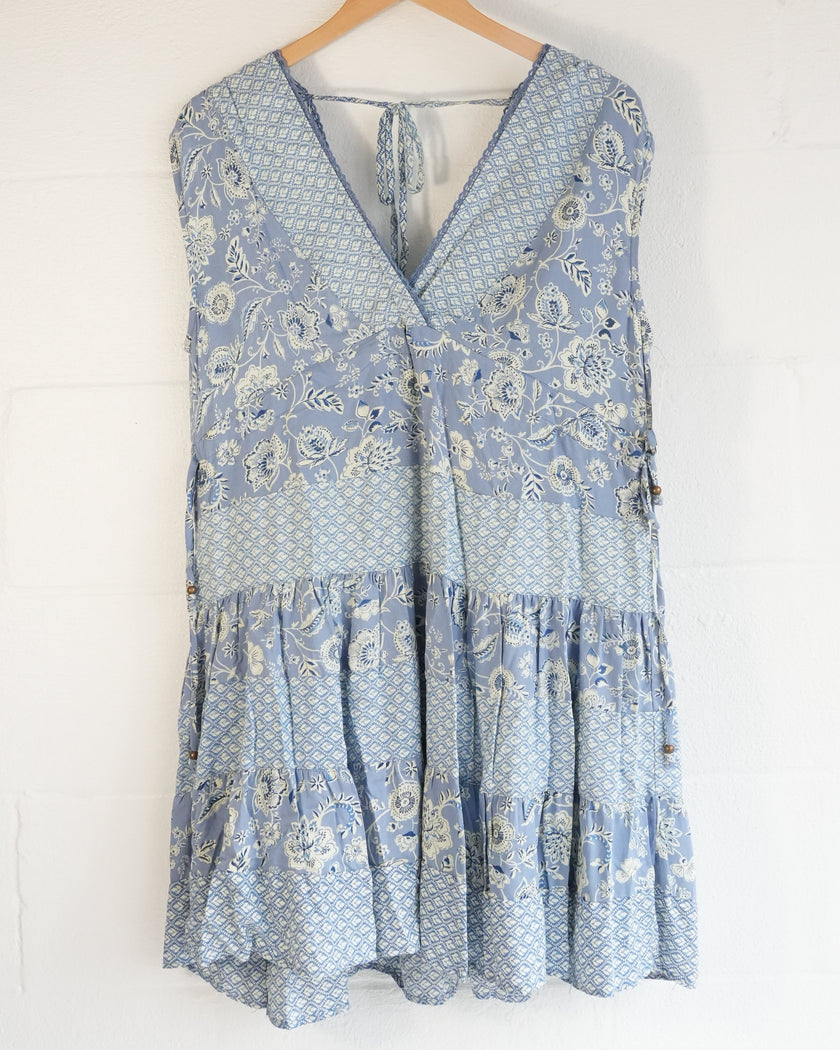 Angie Mini Dress Women Size Small Blue Floral Patchwork Boho Tiered V-Neck Rayon