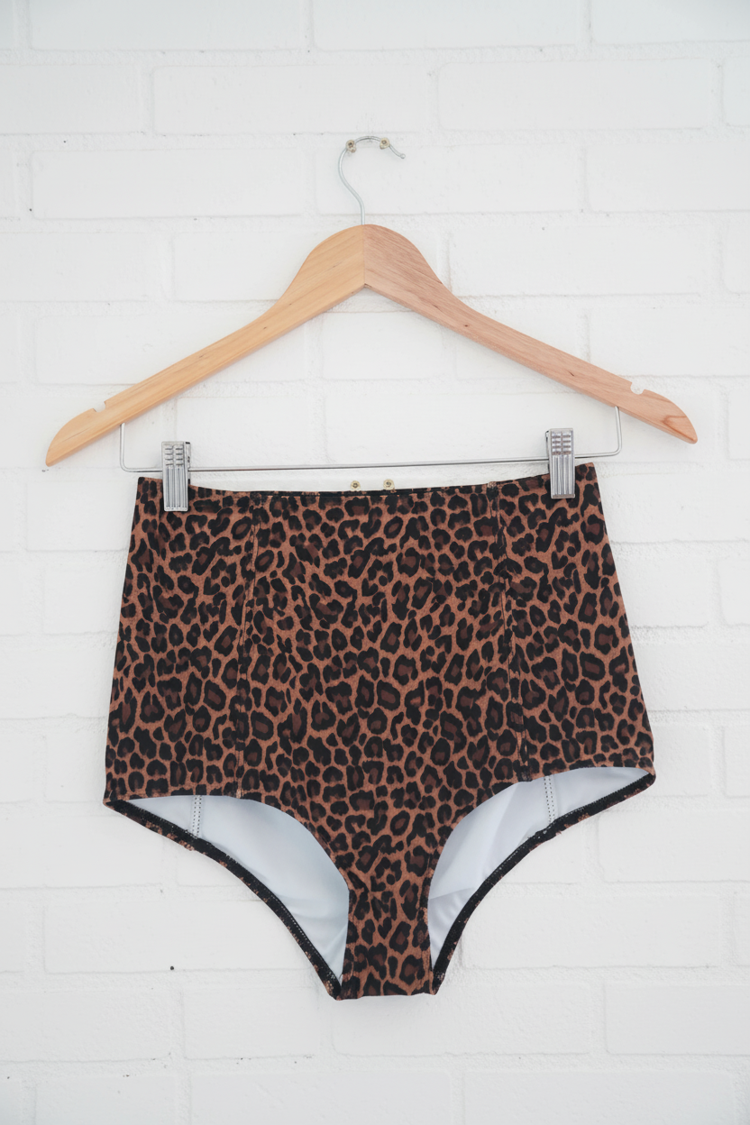 Kortni Jeane High Waisted Leopard Bikini Bottoms size small