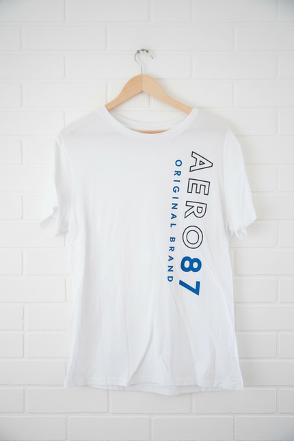 Men's Aeropostale White Graphic T-shirt Size Medium