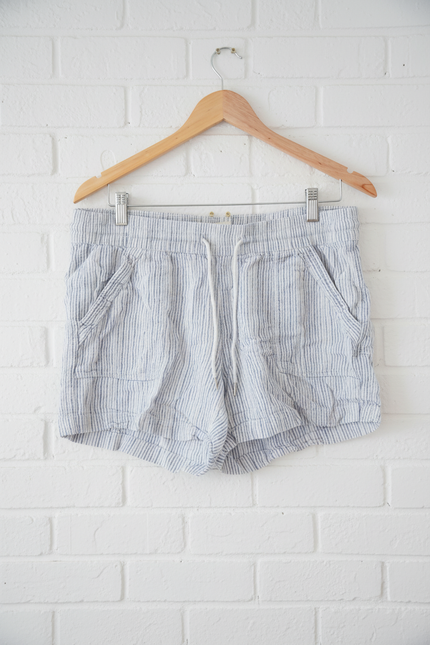 St. John’s Bay Blue Stripped Shorts Size Medium
