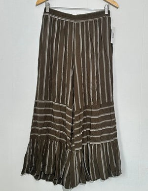 Cato Green Ruffled Wide leg Culotte Pants Size Small