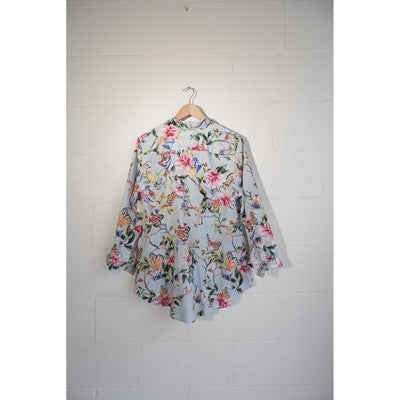 Chico's No Iron Button Down Shirt Women Size 2 Large Blue Floral Butterfly Print