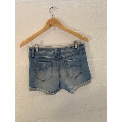 L&M Jeans Light Wash Mid-Rise Distressed Denim Shorts Size Medium kids