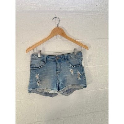 L&M Jeans Light Wash Mid-Rise Distressed Denim Shorts Size Medium kids