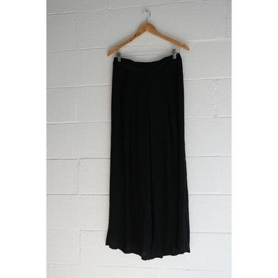ASHRO Black Wide-Leg Pleated Trousers Size 8