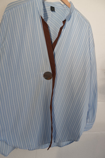 SHEIN Button Up Shirt Women Large Blue White Striped Contrast Trim Stand Collar