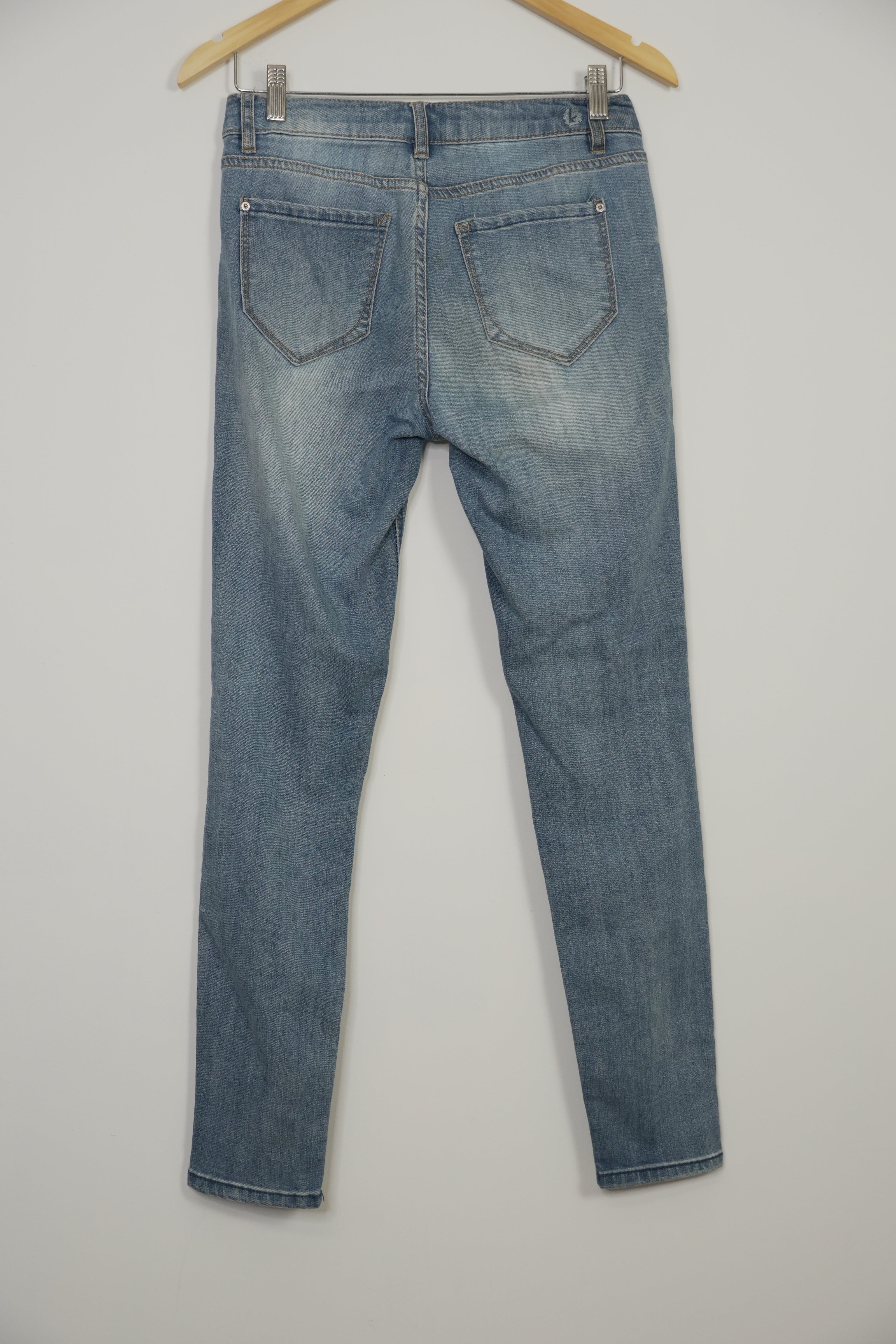 Kensie Jeans Medium Wash Mid Rise Knockout Skinny Jeans Size 4/27