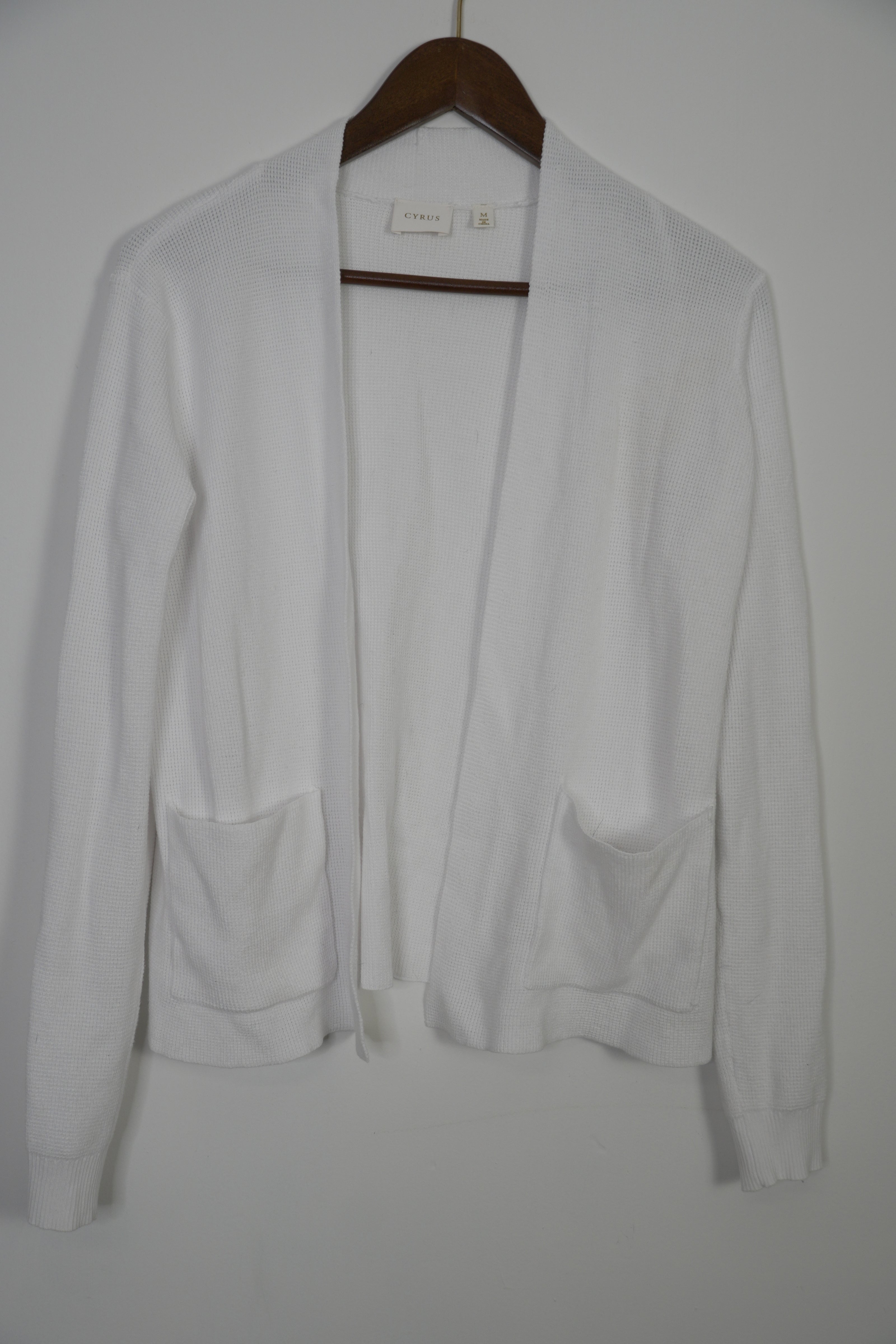Cyrus White Waffle Knit Cardigan Size Medium