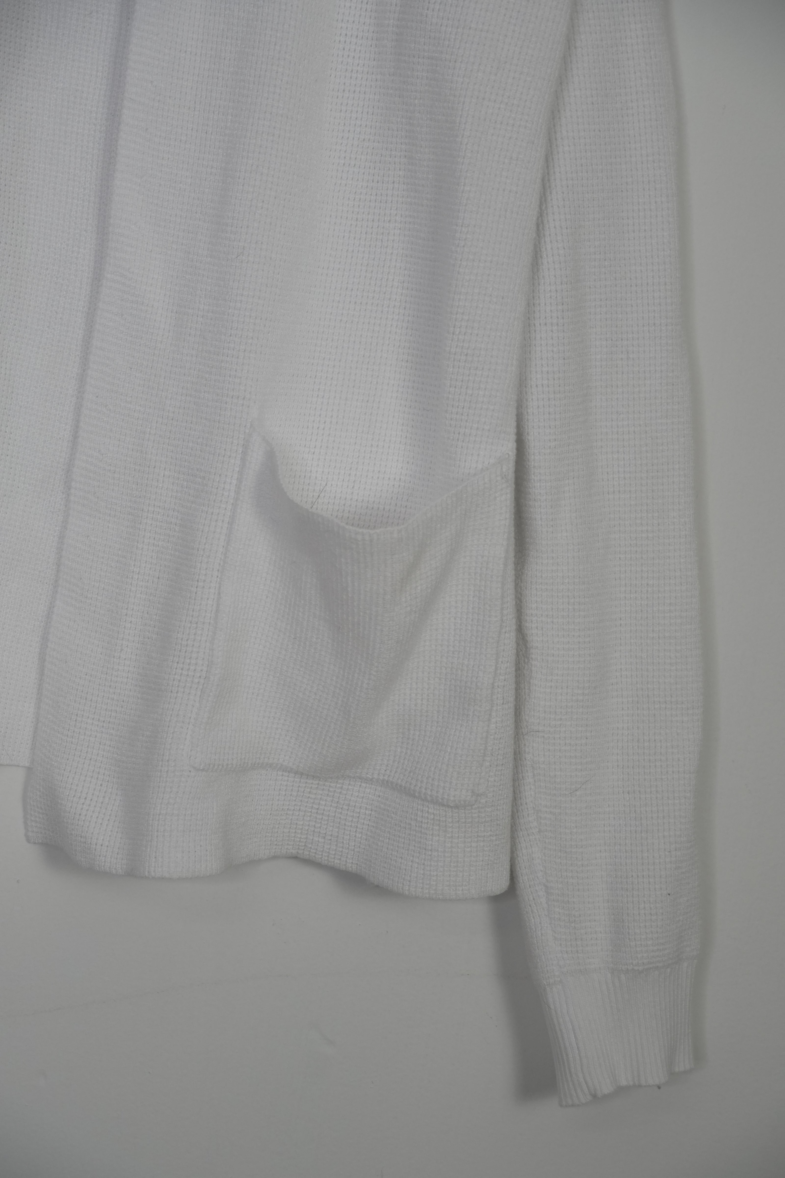 Cyrus White Waffle Knit Cardigan Size Medium
