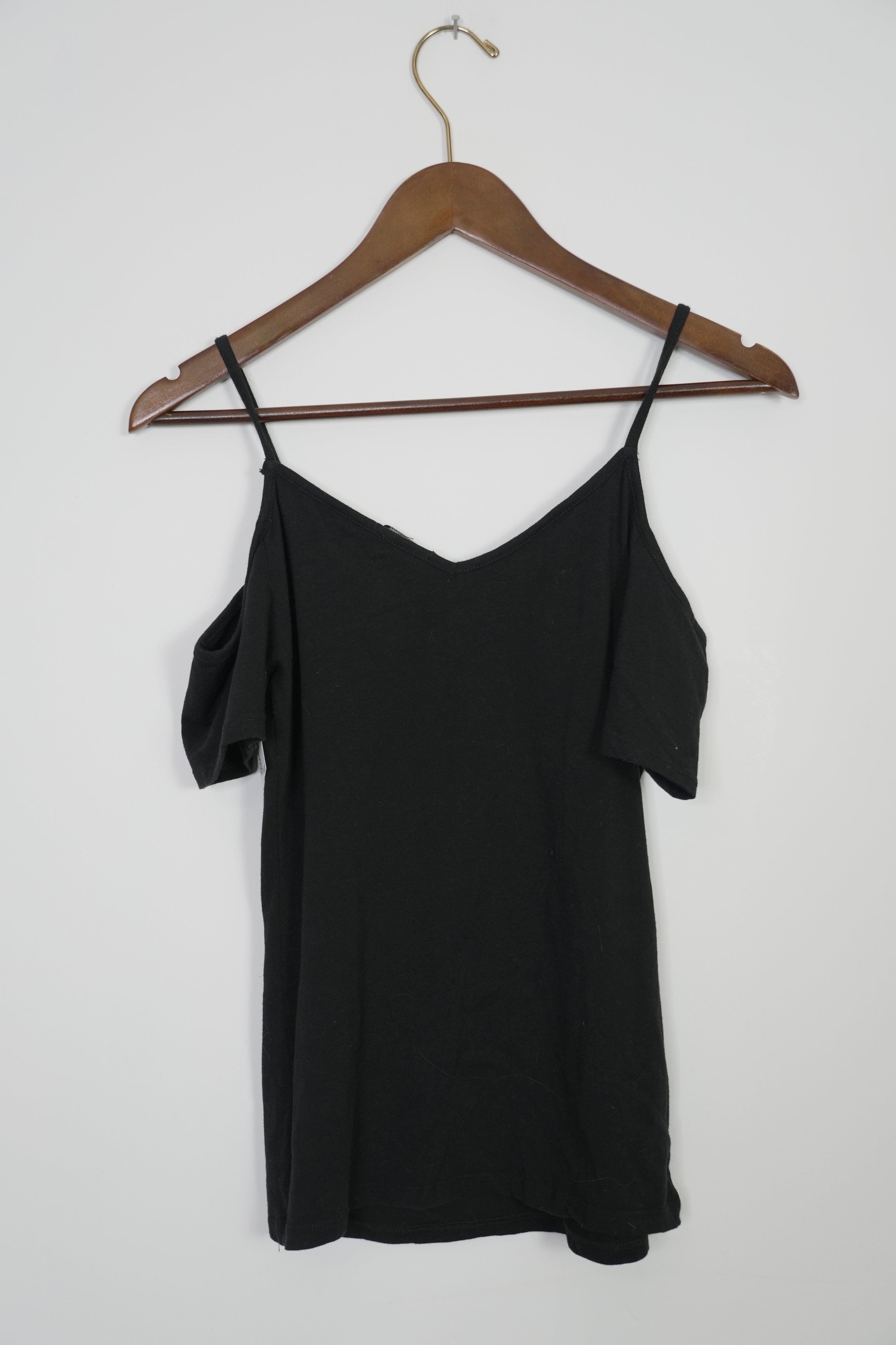 Ambiance Cold Shoulder Top Kids Medium Black Lattice V-Neck Strappy Tee