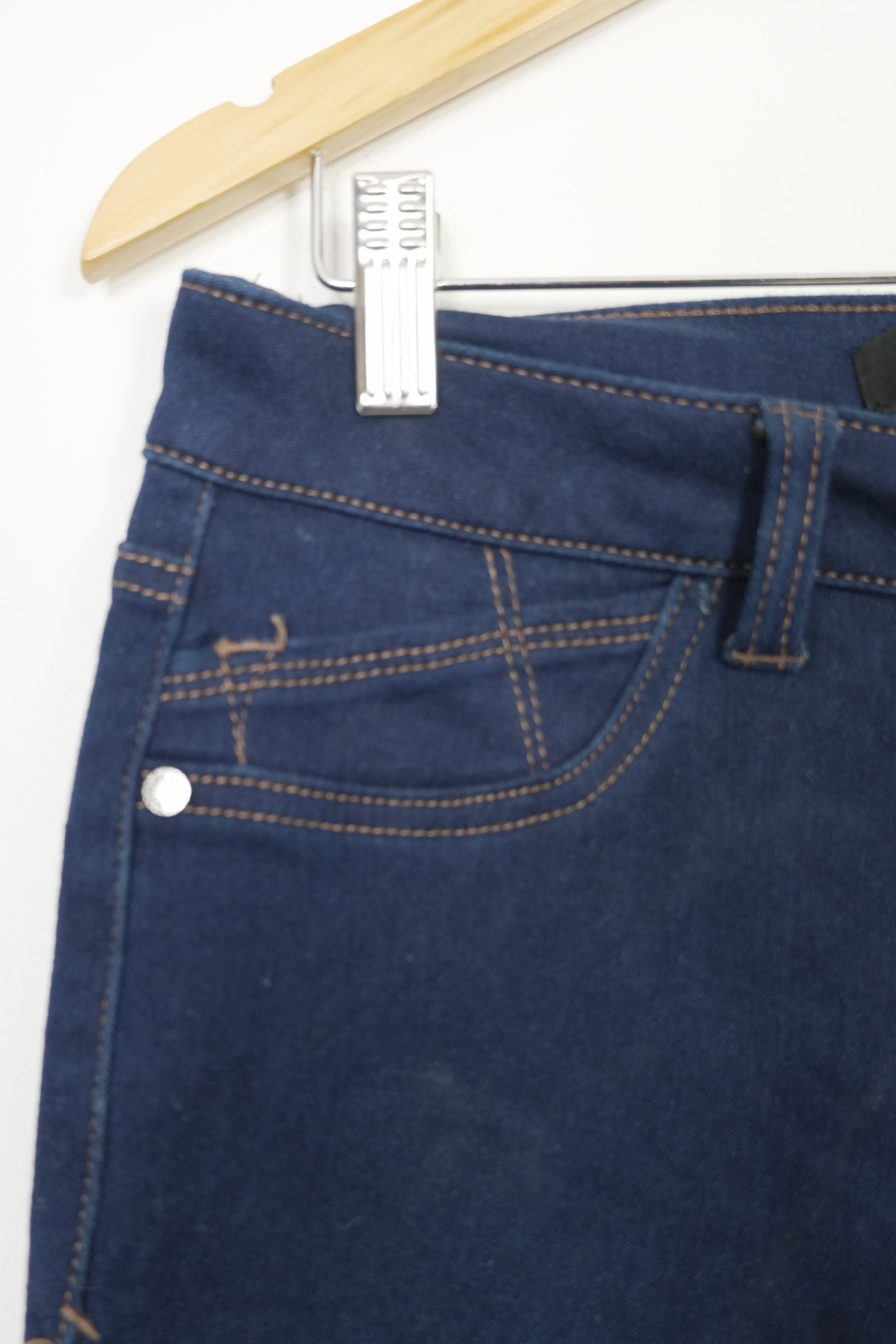1822 Denim Dark Wash Skinny Jeans Size 6