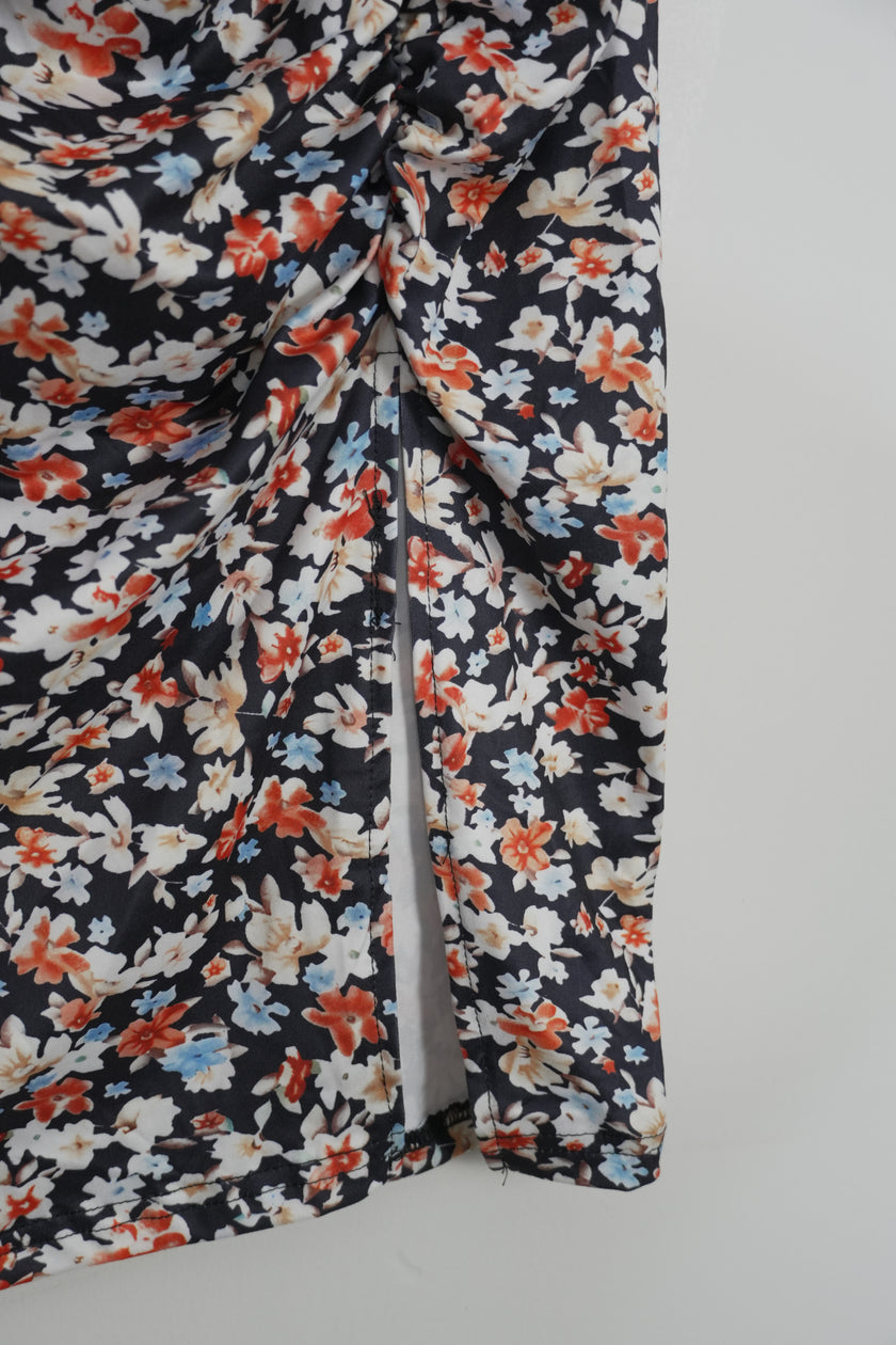 Black and Floral Ruched Skirt with Side Slit Size Large