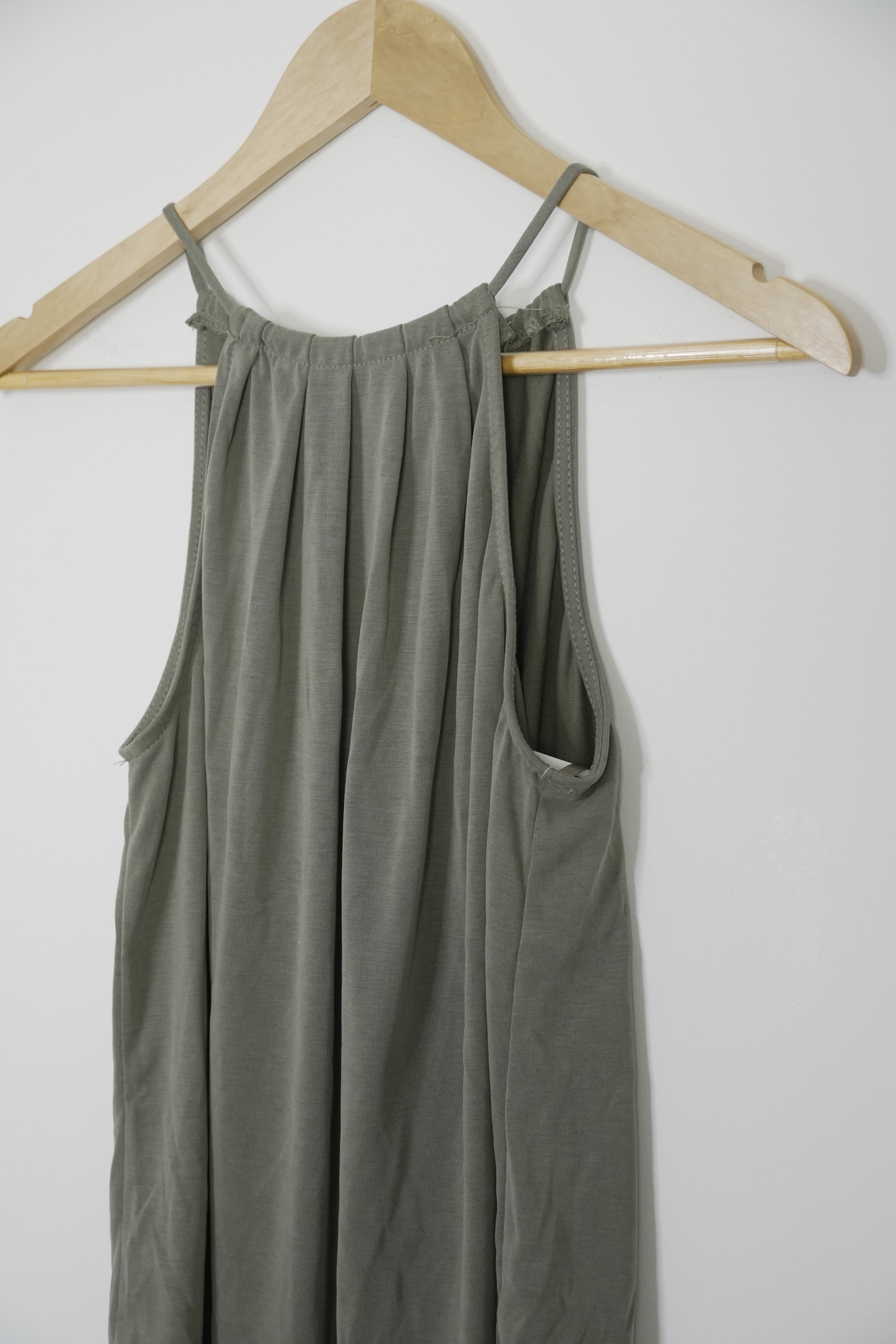 Green Envelope Los Angeles Sage Green Tank Top Size XS