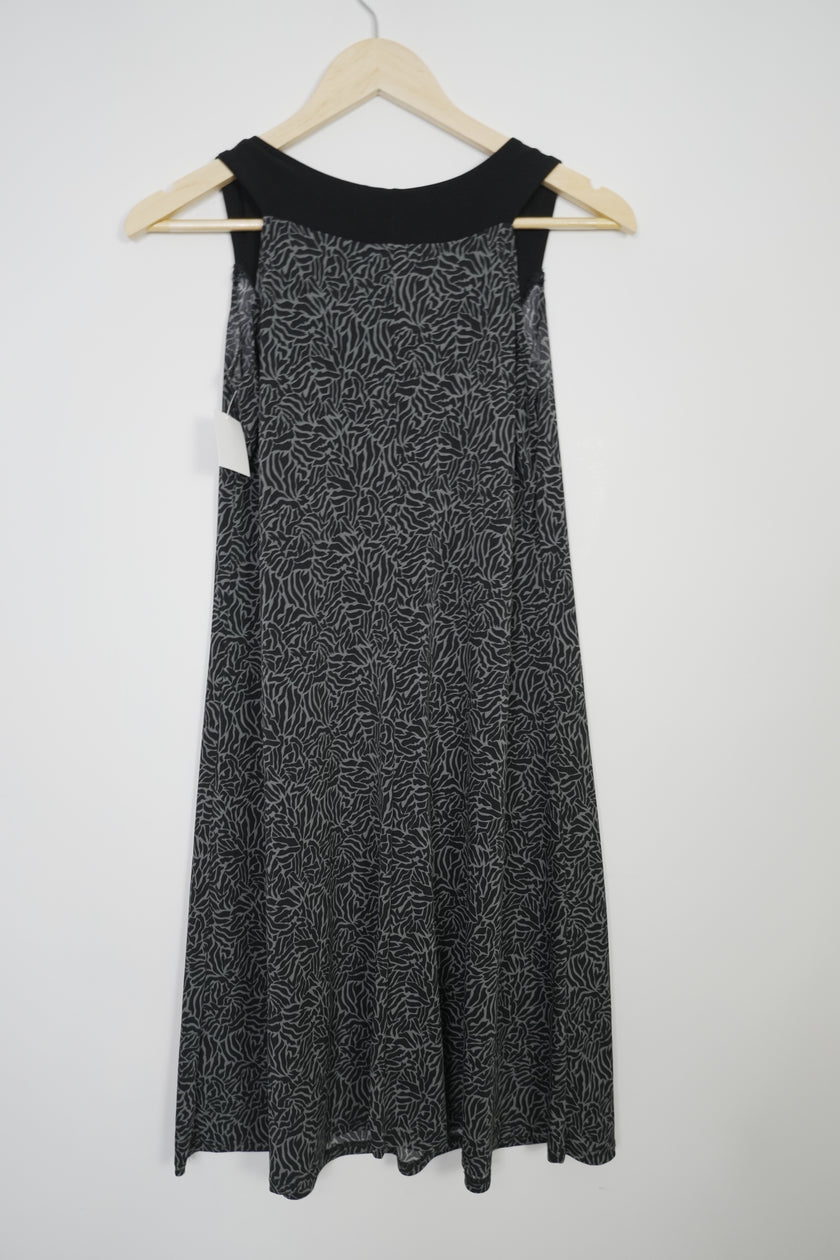 Ellen Parker Black and Grey Shift Dress Size Small