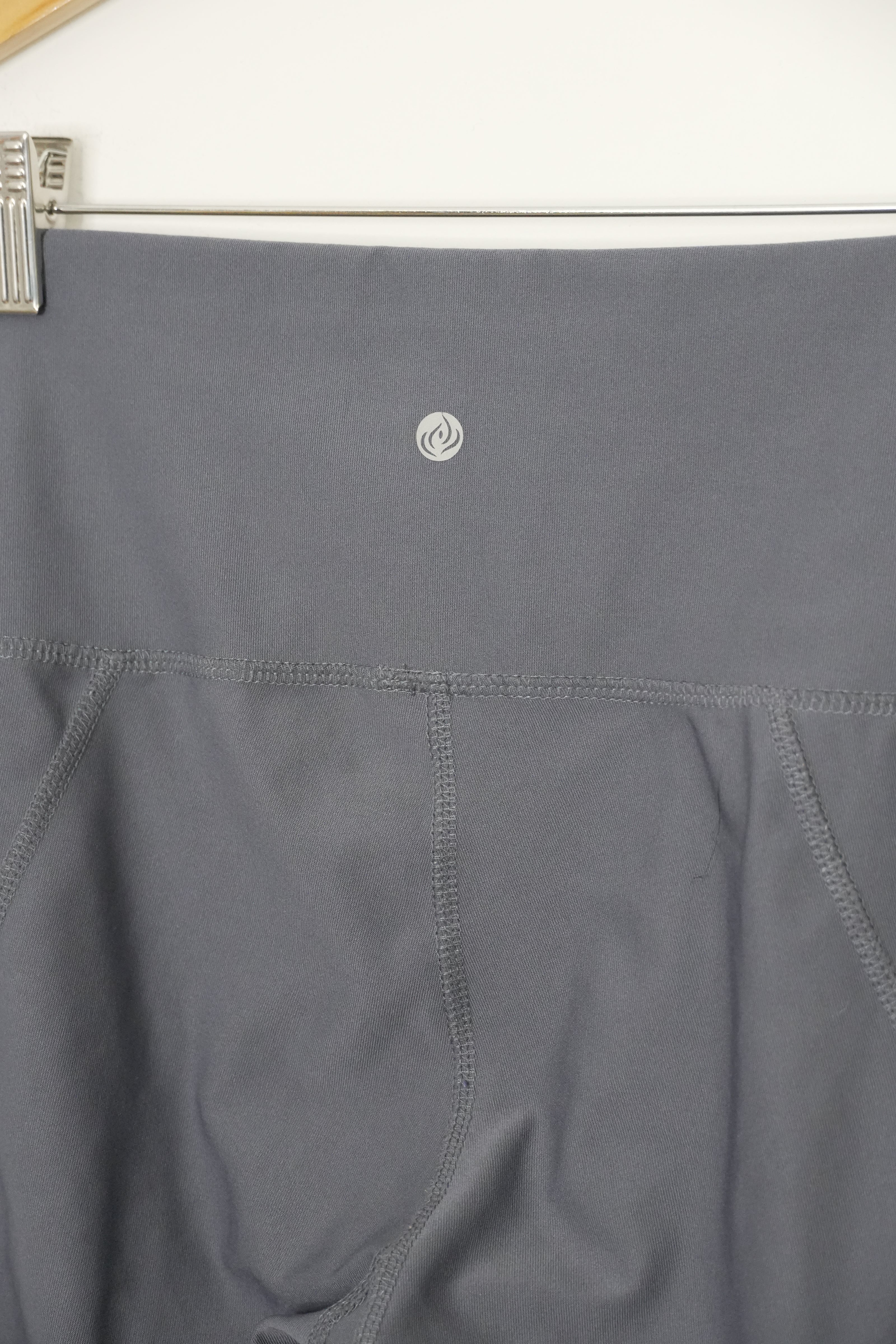 Apana Blue Leggings with Pockets Size Medium