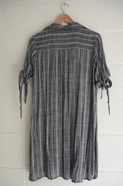 Passports Gray & White Striped Tunic Dress with Roll-Tab Sleeves and Wood Buttons Size Small