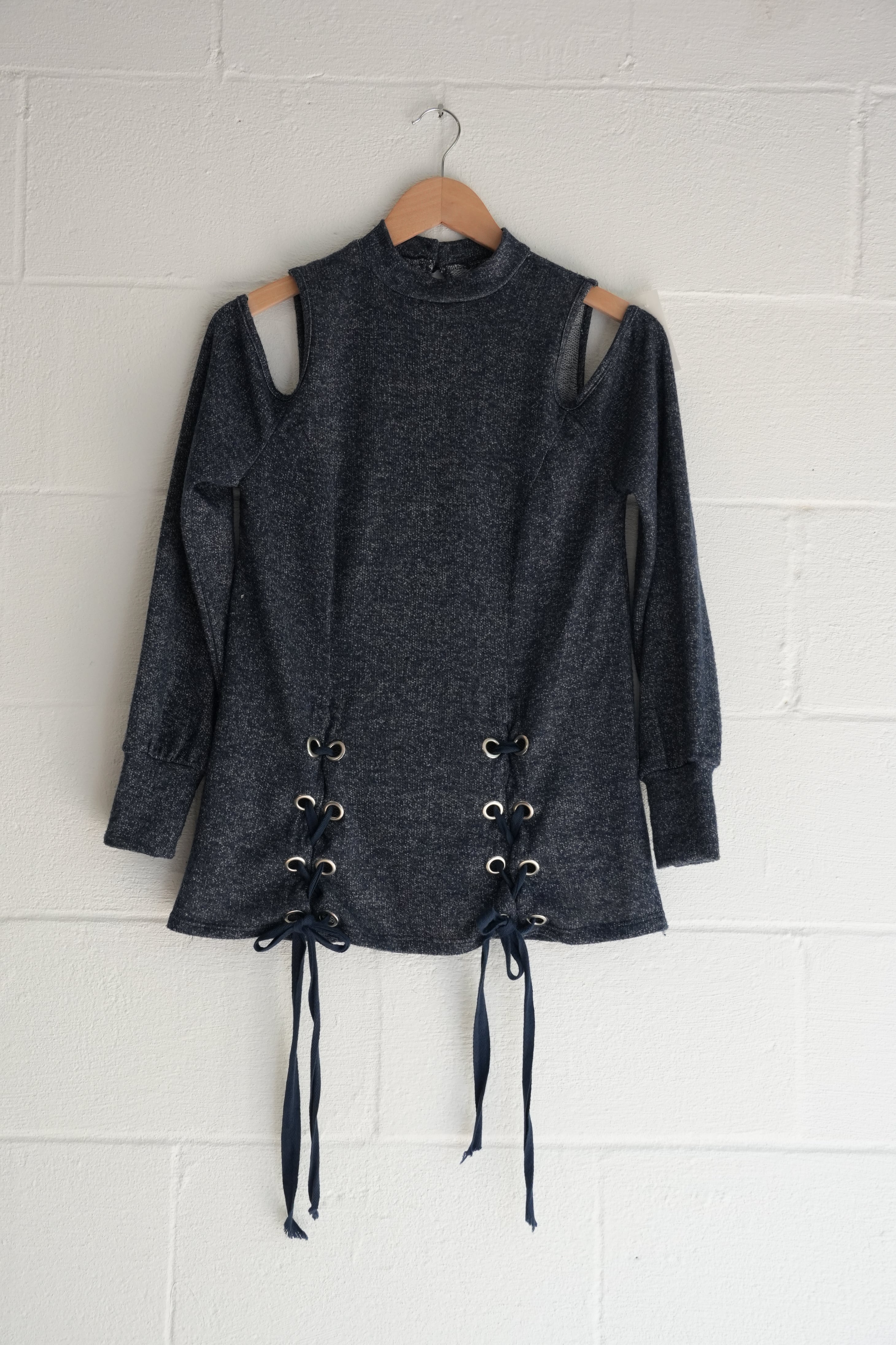 Heathered Navy Blue Lace-Up Front Cold-Shoulder Tunic Top