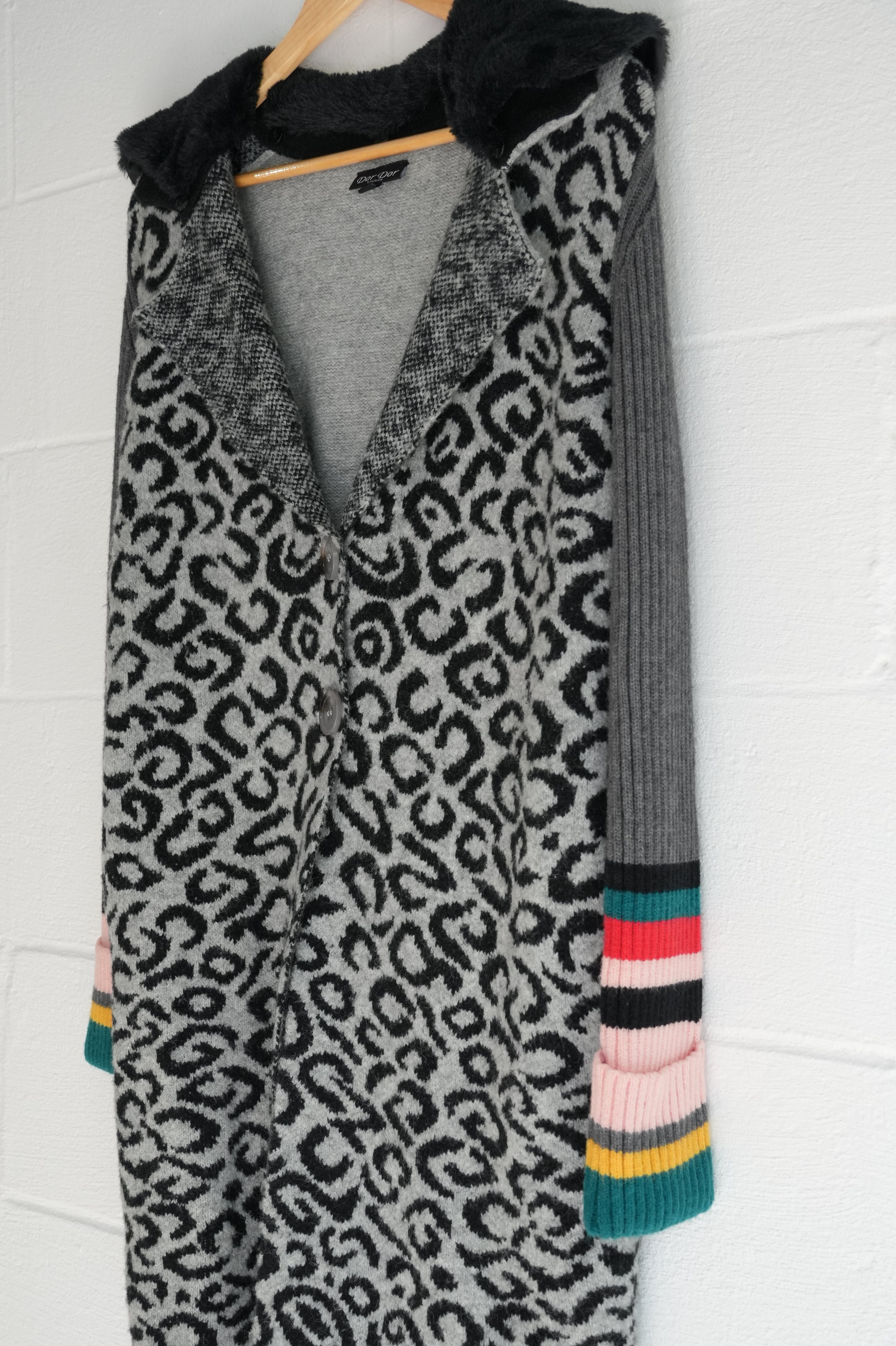 Dor Dor Couture Leopard Knit Cardigan Coat with Faux Fur Collar & Striped Cuffs Size Small