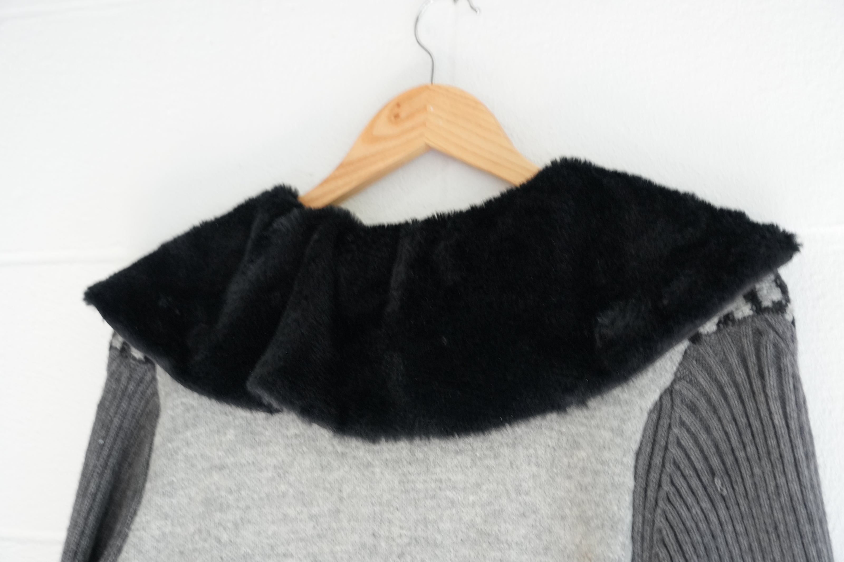Dor Dor Couture Leopard Knit Cardigan Coat with Faux Fur Collar & Striped Cuffs Size Small