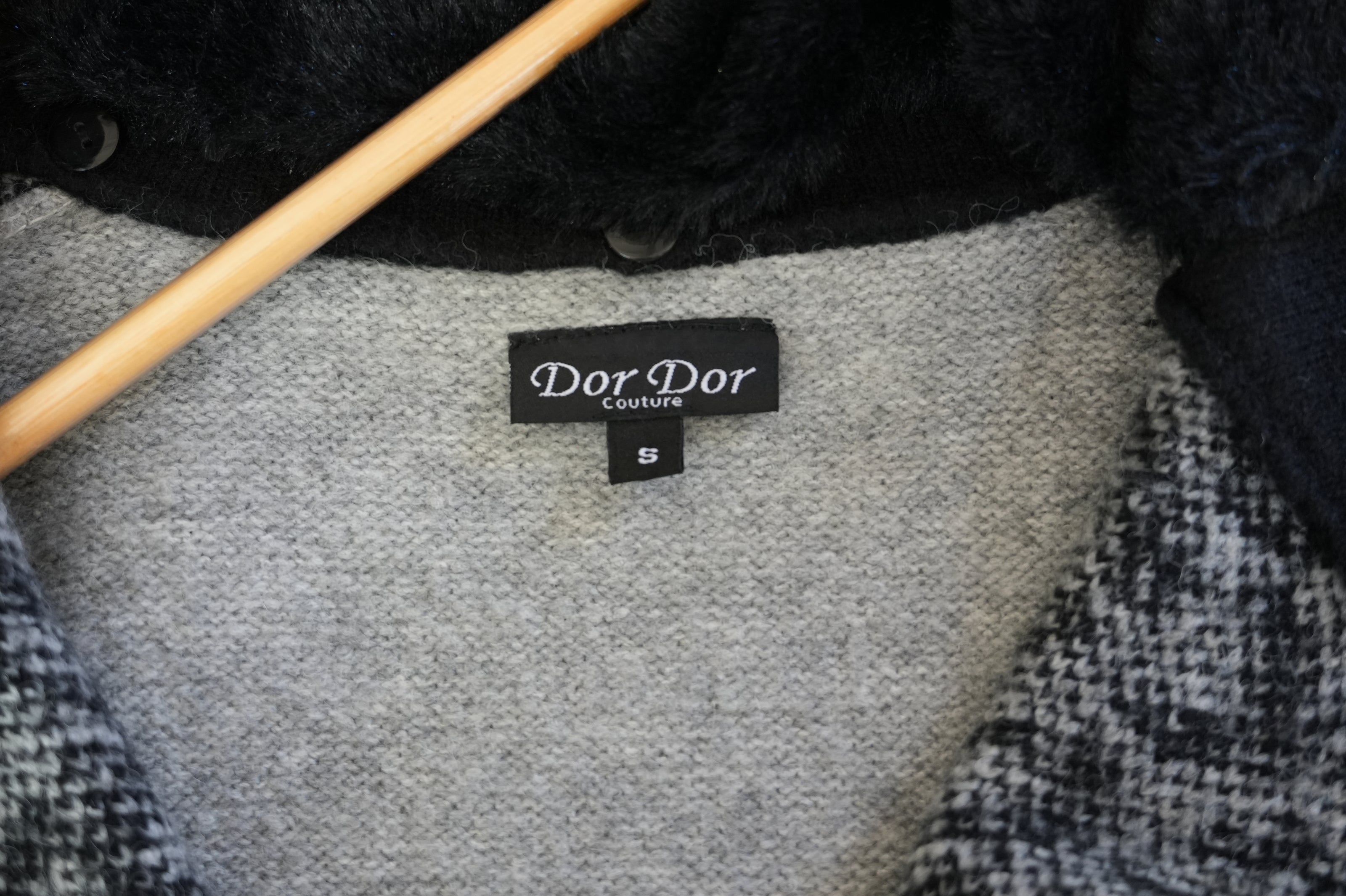 Dor Dor Couture Leopard Knit Cardigan Coat with Faux Fur Collar & Striped Cuffs Size Small