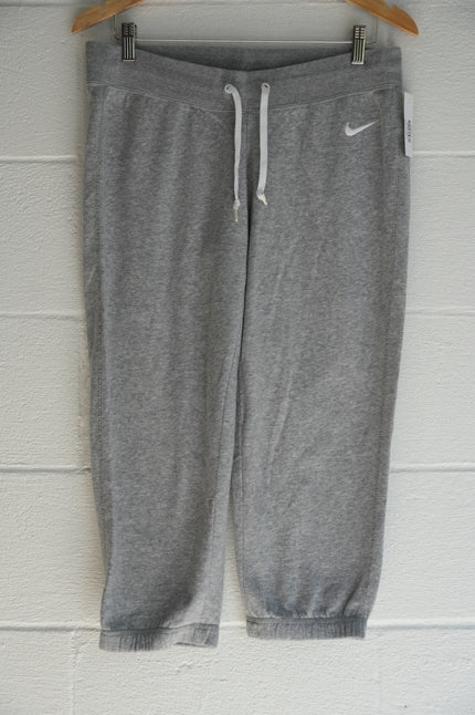 Nike Gray Cropped Fleece Capri Sweatpants with Swoosh Logo Size Medium