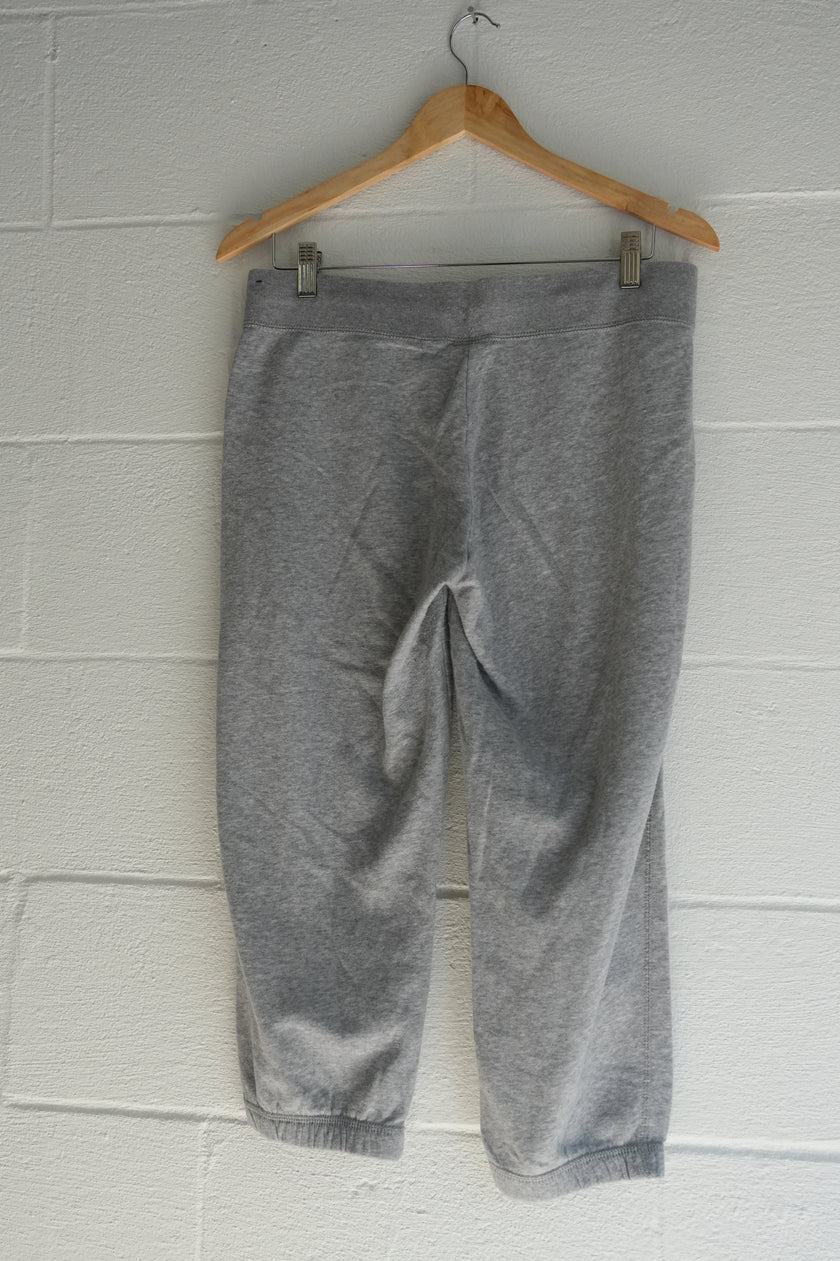 Nike Gray Cropped Fleece Capri Sweatpants with Swoosh Logo Size Medium