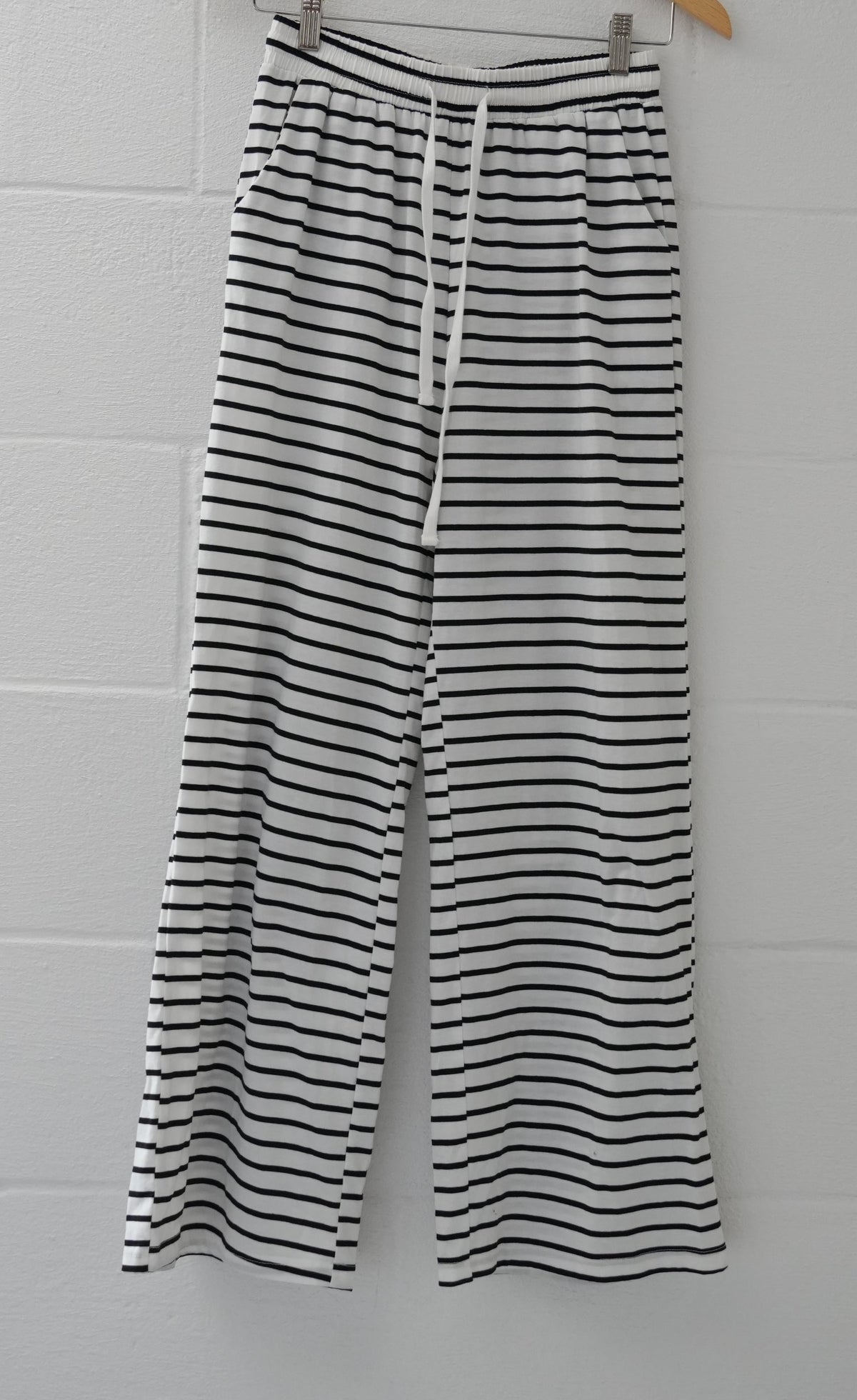 Black and White Striped Lounge Pants Size Small