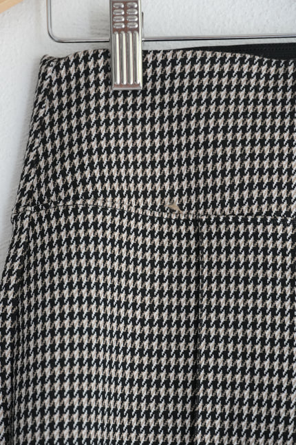 Houndstooth Pleated Slim Leg Trousers Size Medium