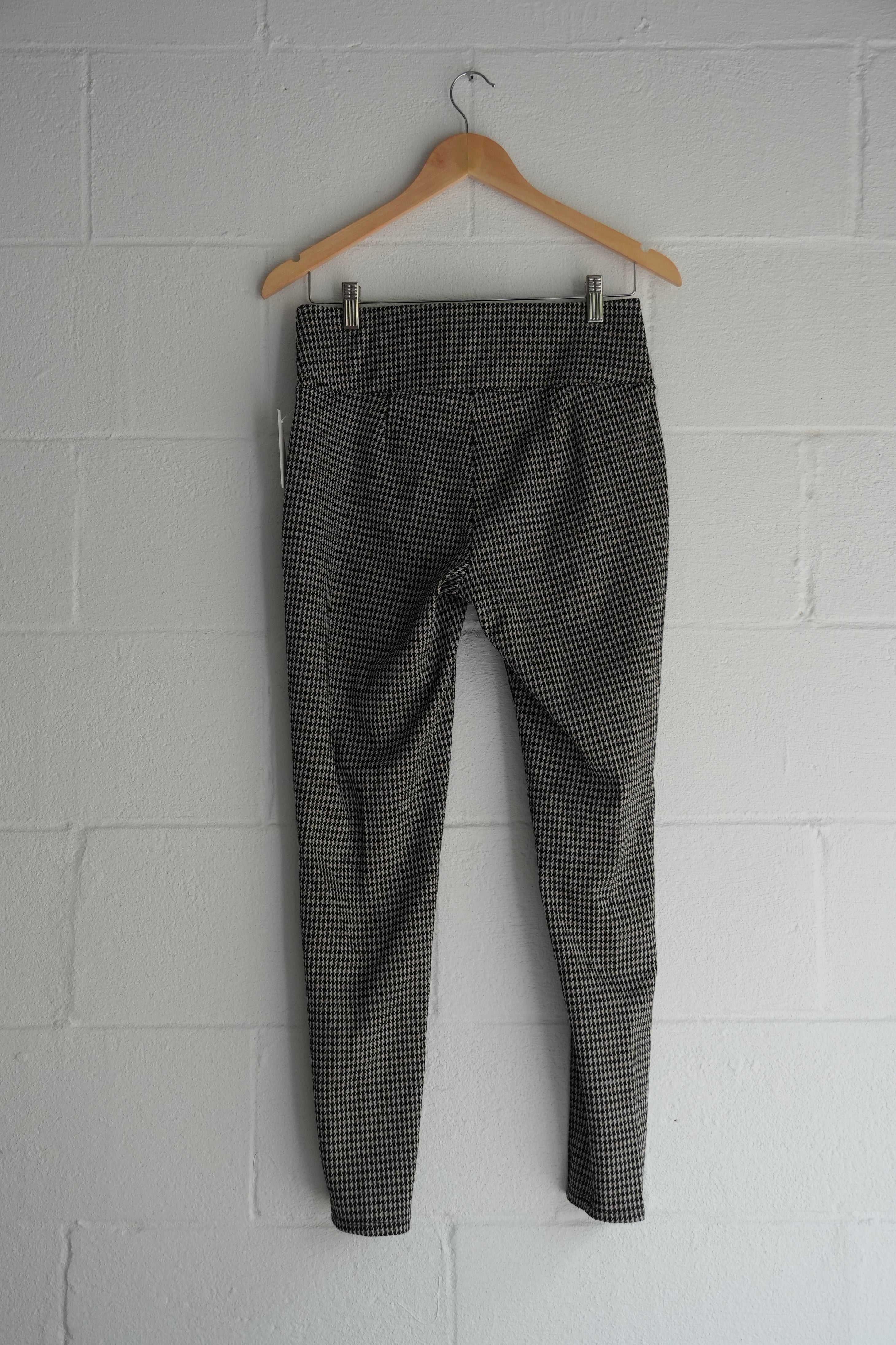 Houndstooth Pleated Slim Leg Trousers Size Medium