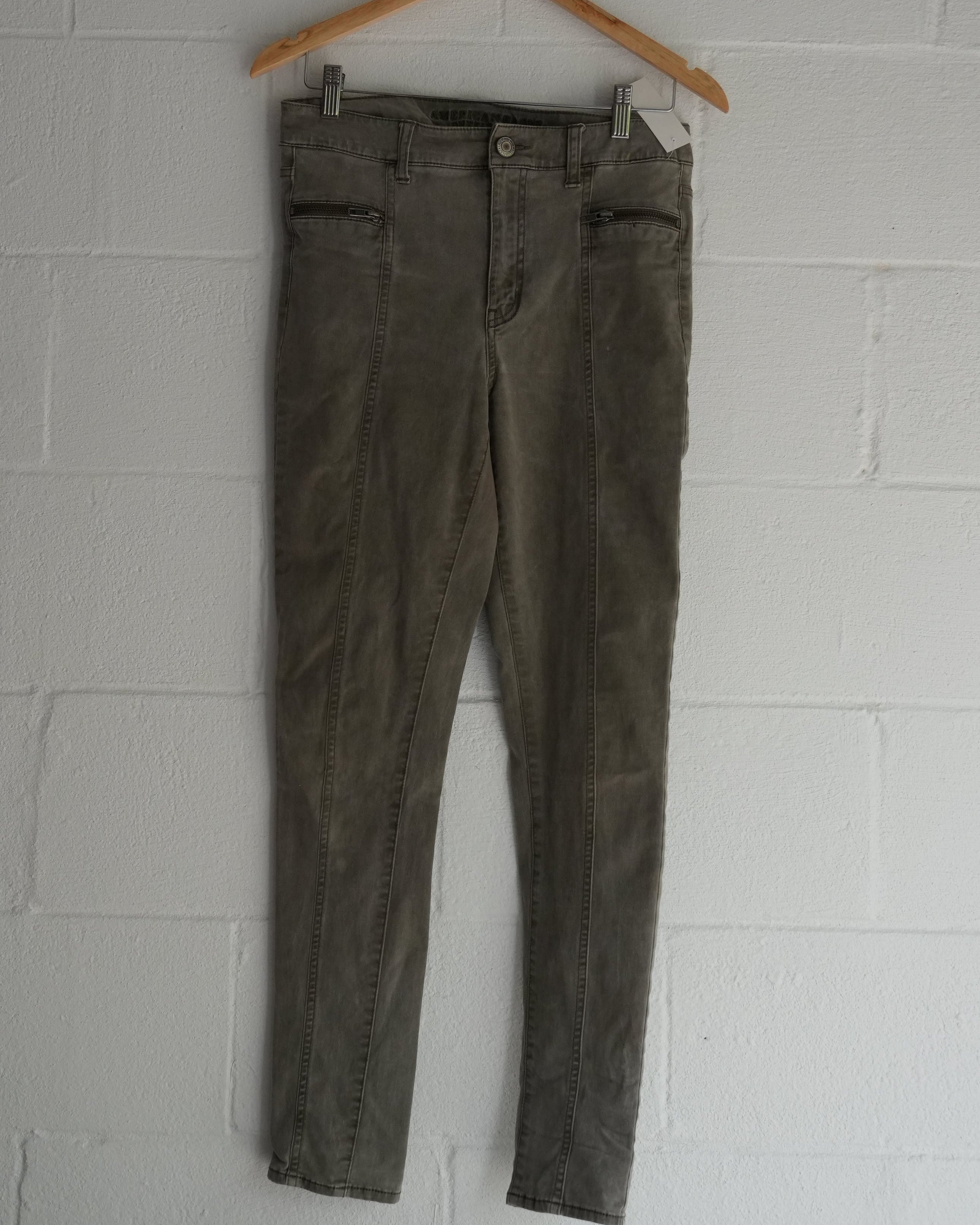 American Eagle Olive Green Skinny Jeans Size 8