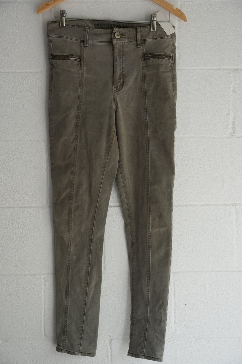 American Eagle Olive Green Skinny Jeans Size 8