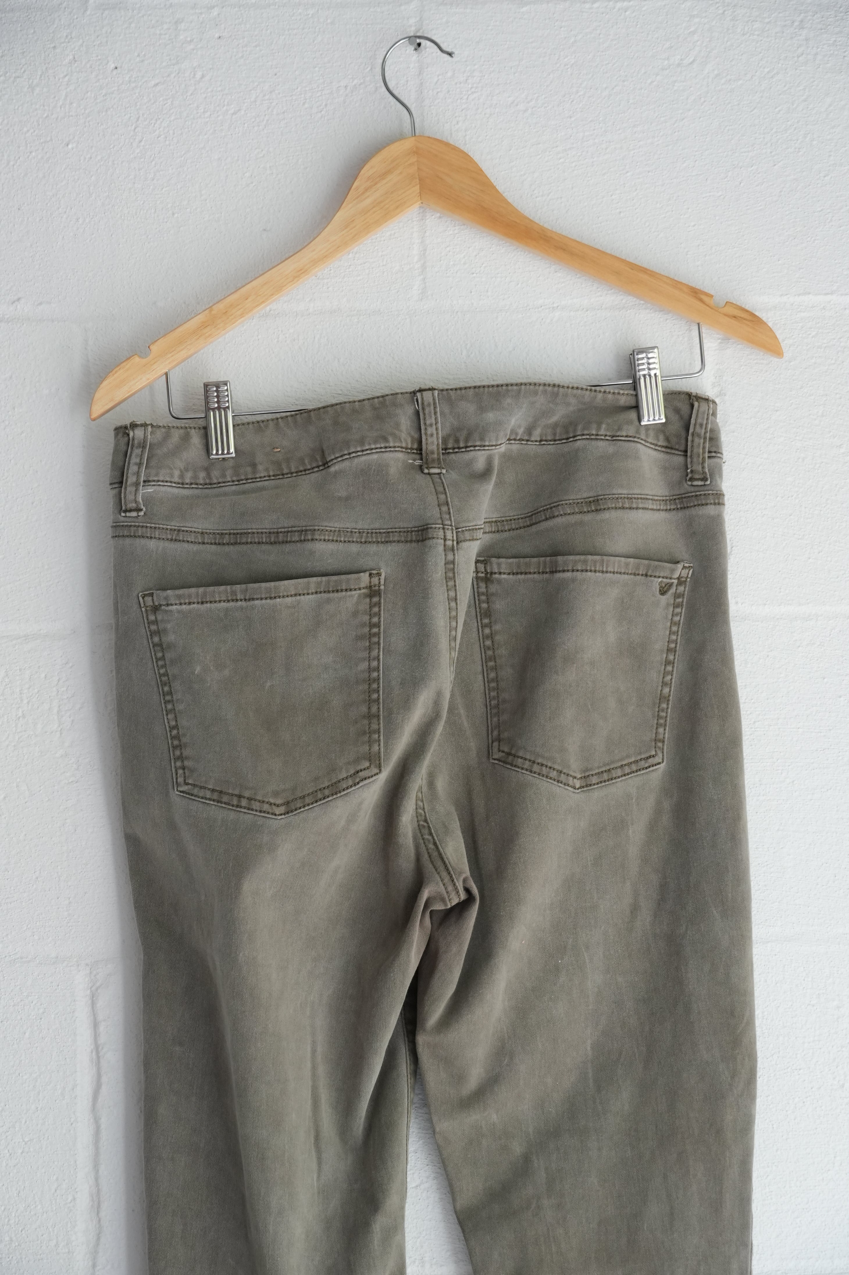 American Eagle Olive Green Skinny Jeans Size 8