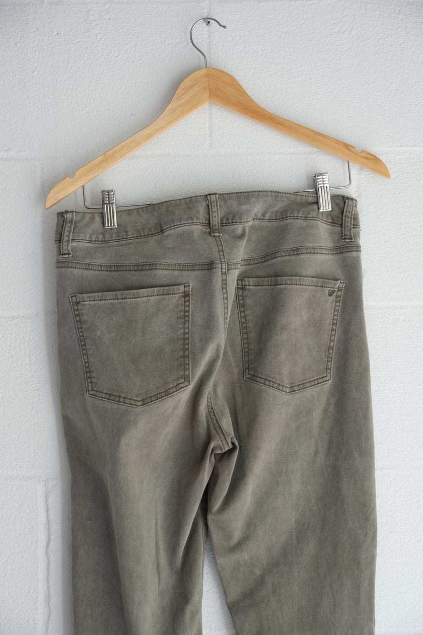 American Eagle Olive Green Skinny Jeans Size 8