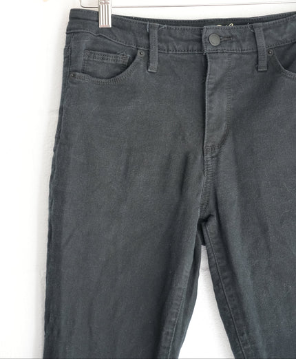 Universal Thread Black High-Rise Skinny Jeans Size 6