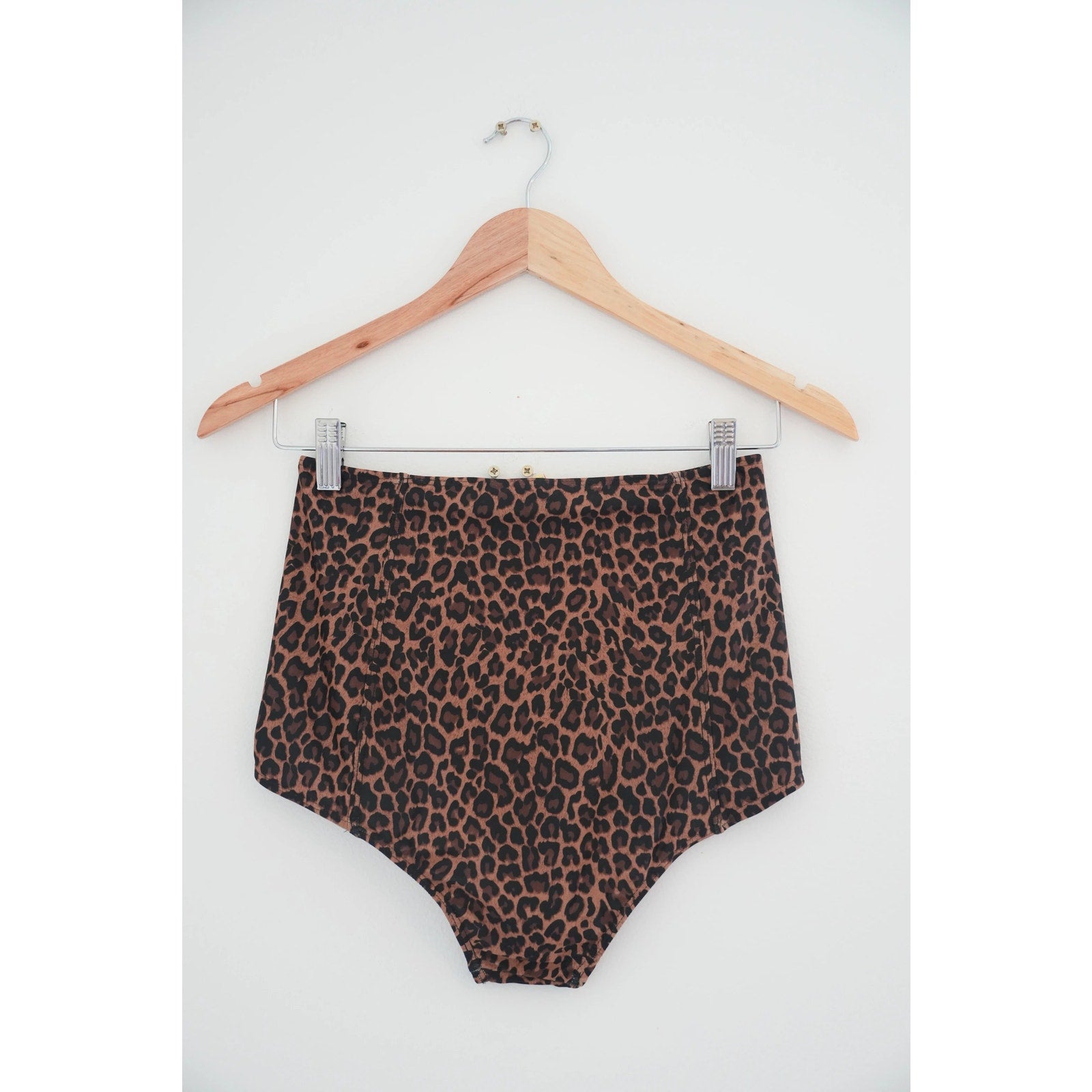 Kortni Jeane High Waisted Leopard Bikini Bottoms size small