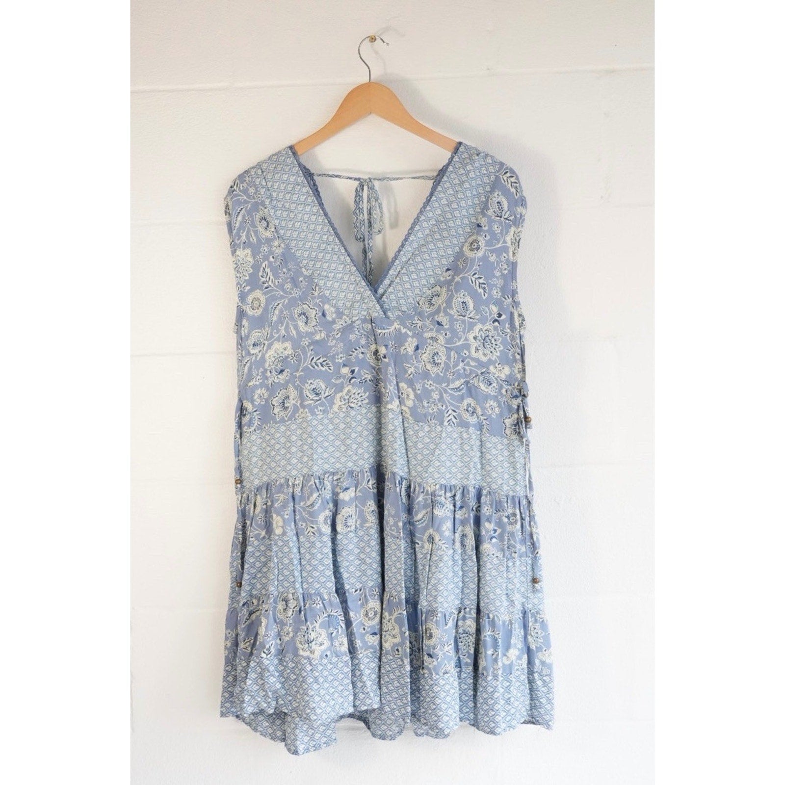 Angie Mini Dress Women Size Small Blue Floral Patchwork Boho Tiered V-Neck Rayon