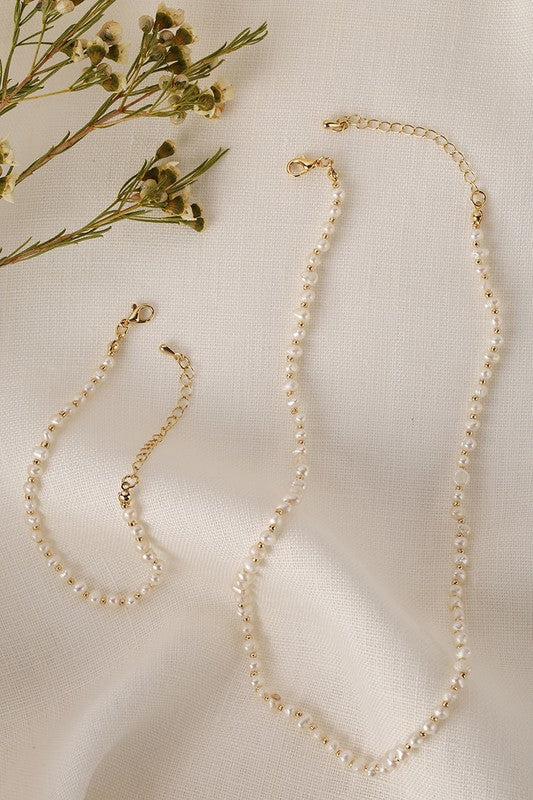 Natural pearl and gold bracelet and necklace set