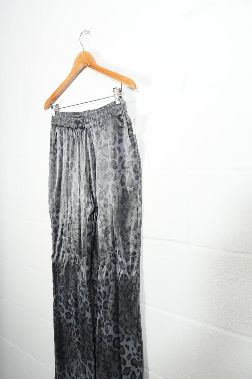 New Roni Wide Leg Pants Women Extra Large Gray Leopard Print Metallic Elastic