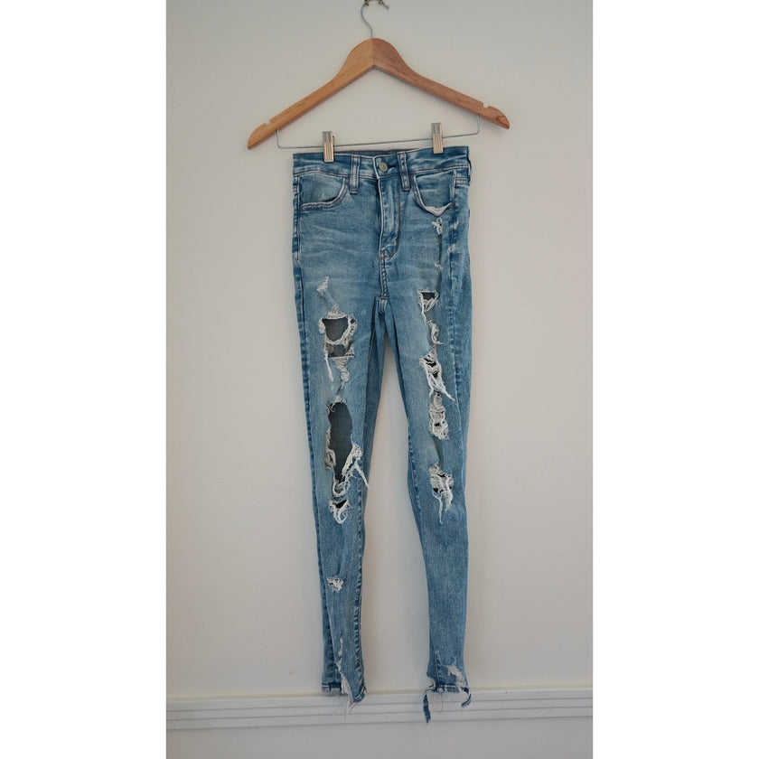 American Eagle Medium Wash Super Hi-Rise Distressed Jeggings Size 00