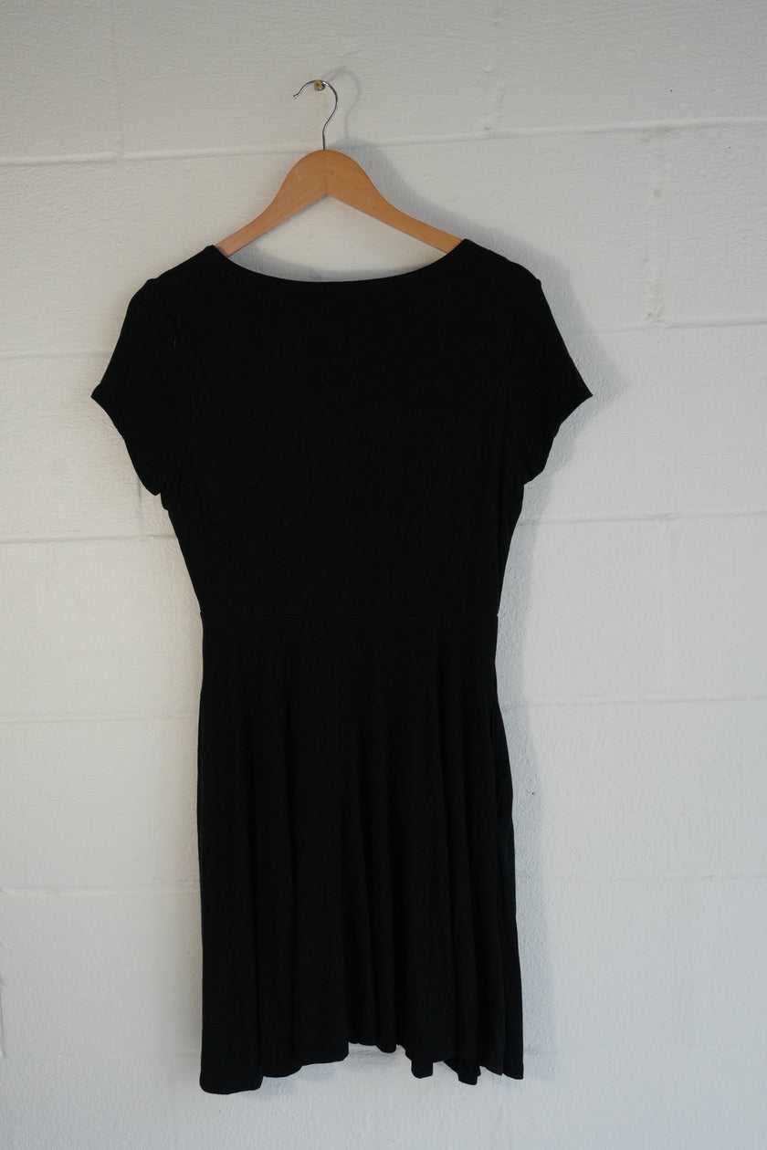 Cynthia Rowley Black Fit and Flare Short Sleeve Scoop Neck Midi Dress Womens M