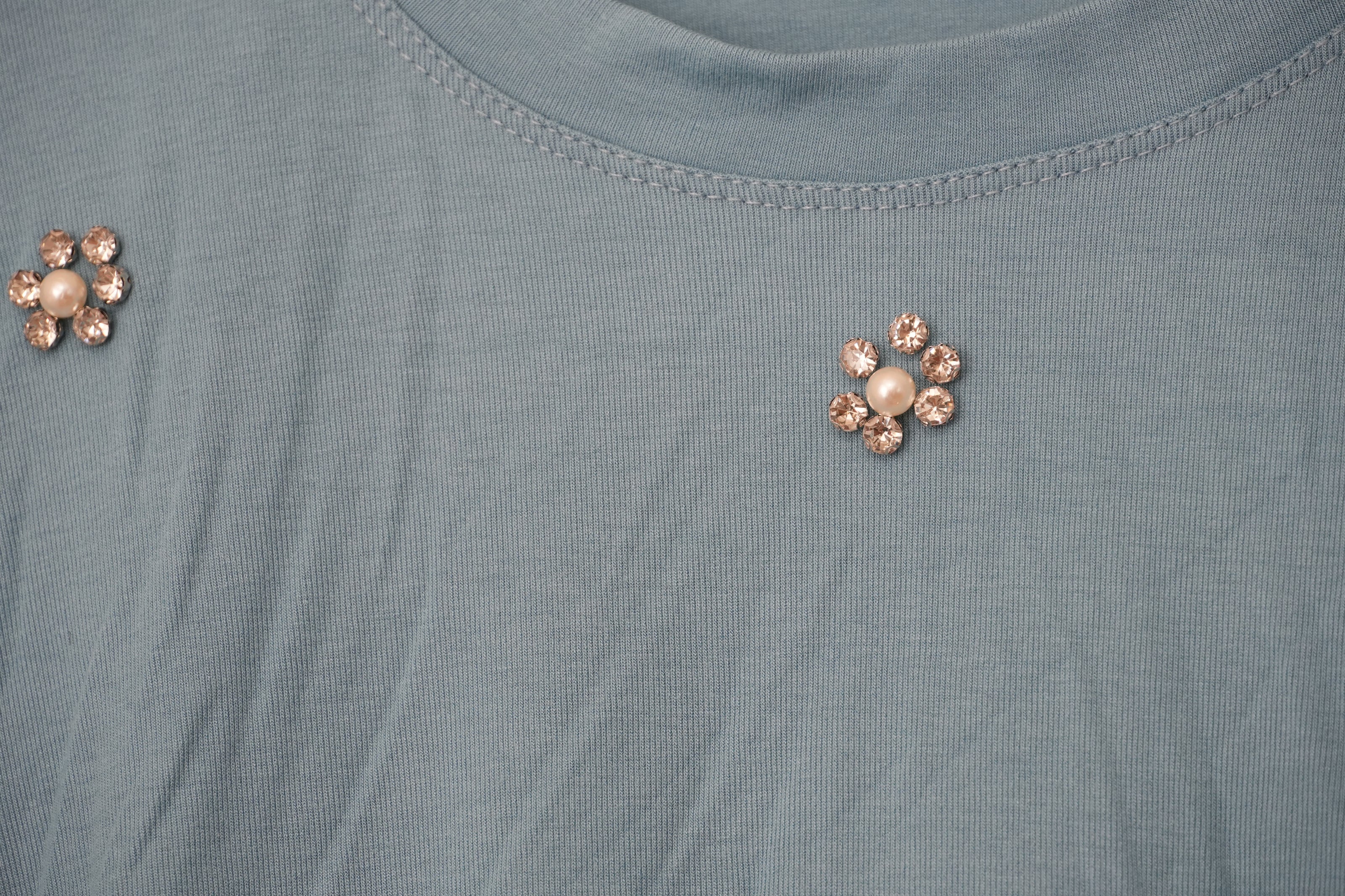 Embellished Ribbed T-Shirt Women Small Rhinestone Pearl Floral
