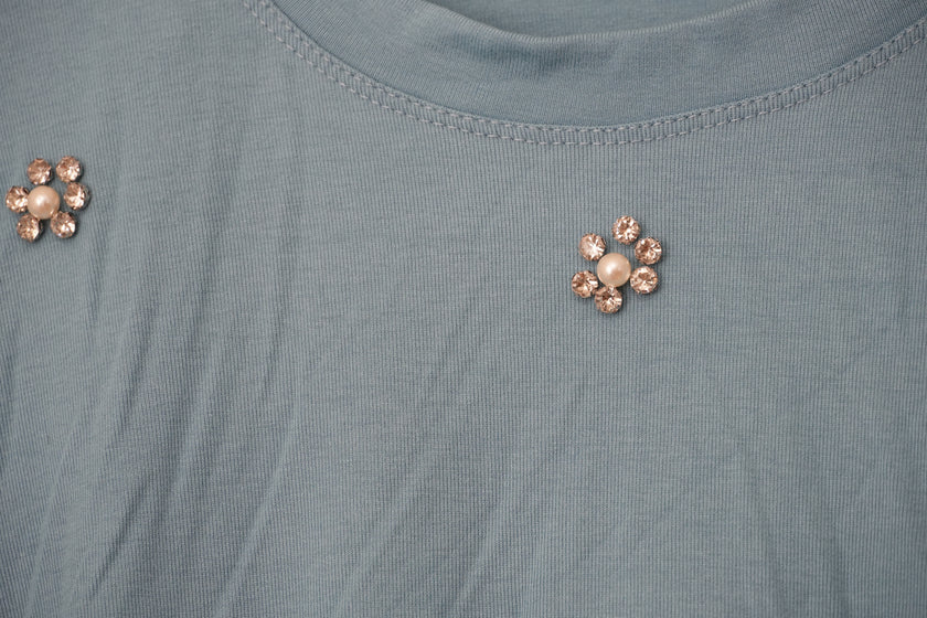 Embellished Ribbed T-Shirt Women Small Rhinestone Pearl Floral