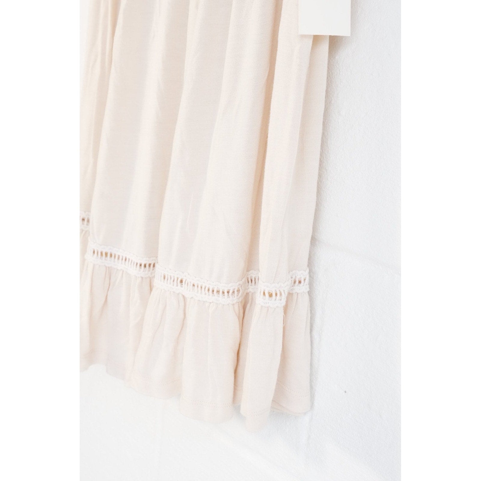 Anthropologie Lace Ruffle Hem Tank Top Women Medium Cream Boho Sleeveless