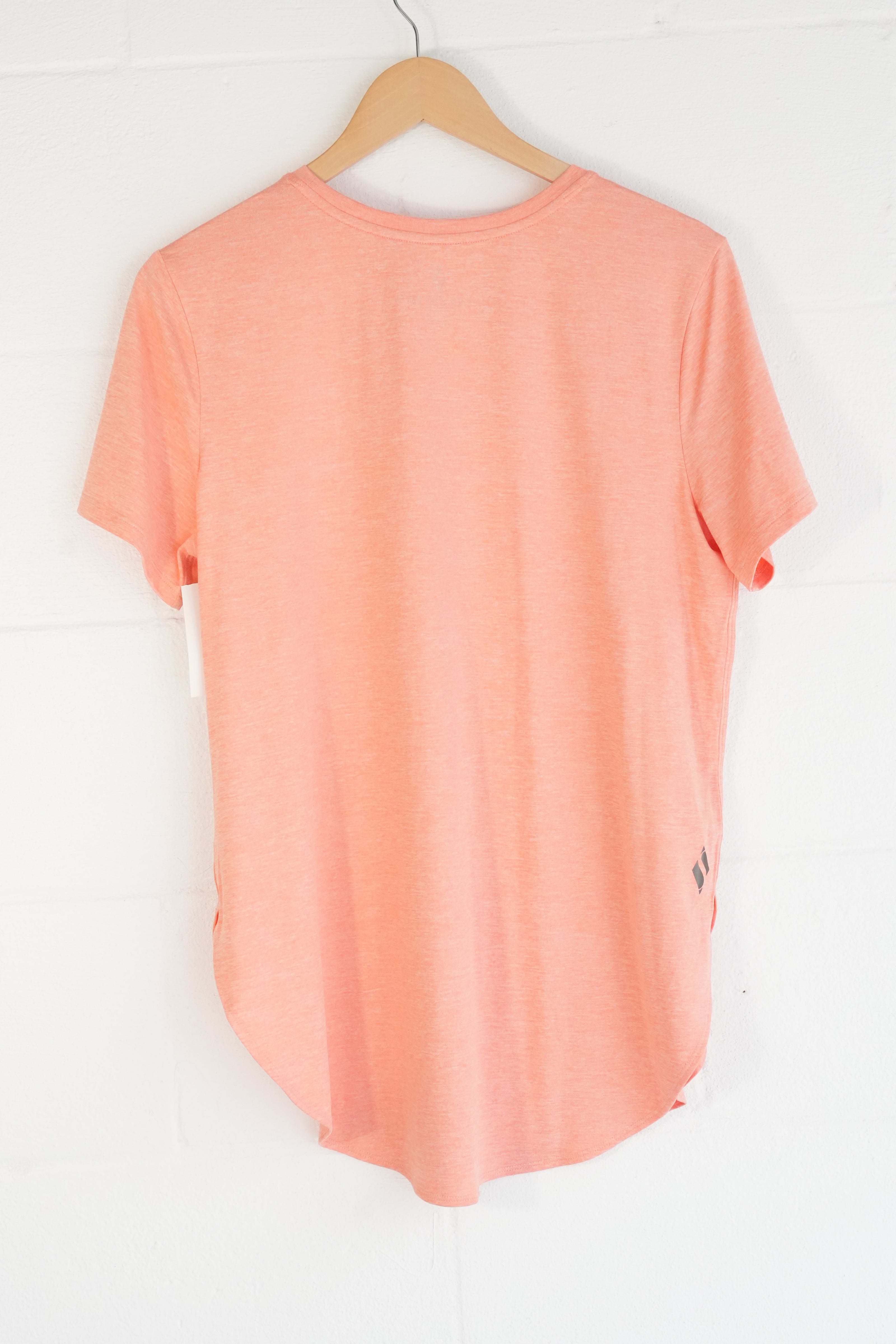 Skechers T-Shirt Women Medium Peach Short Sleeve High-Low Activewear Top