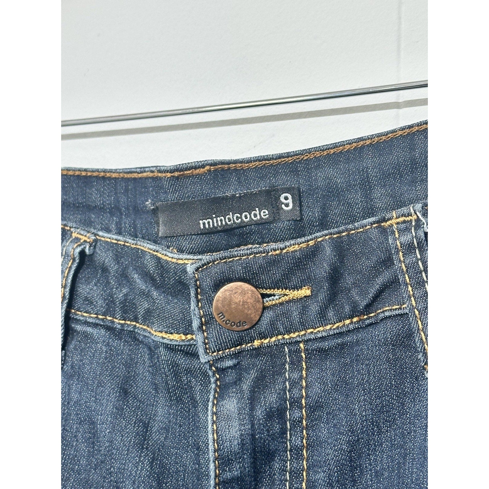 Mindcode Boyfriend Jeans Womens 9 Blue Mid Rise Distressed Cuffed Wash Denim