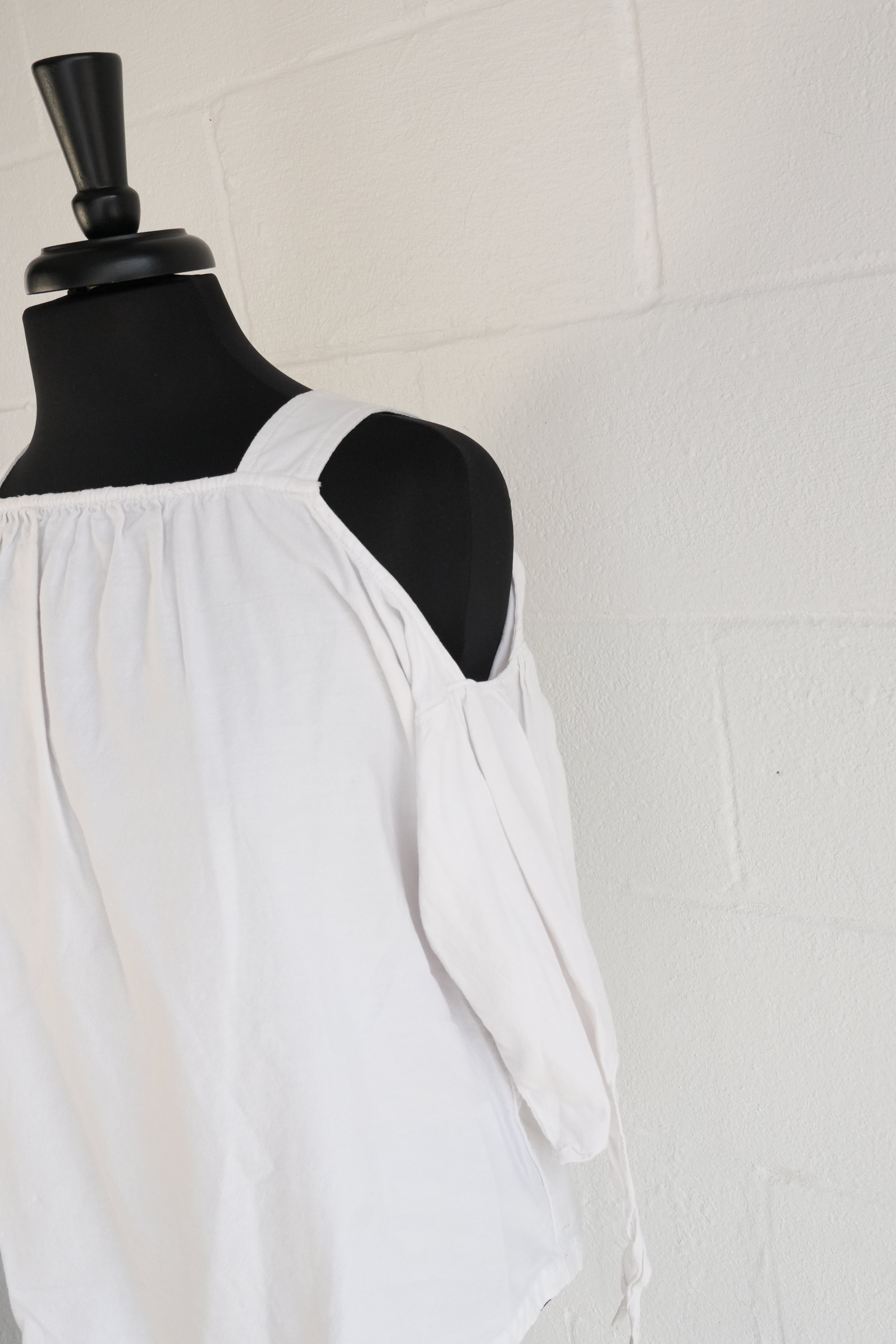 Madewell Womens XS White Cold Shoulder Tie Sleeve Blouse Square Neck Top